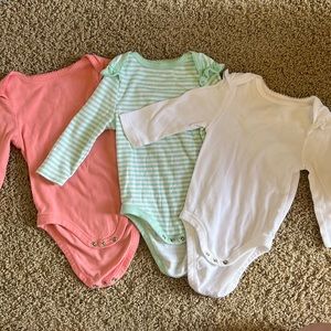 Cloud island 3 pack of long sleeve onesies EUC